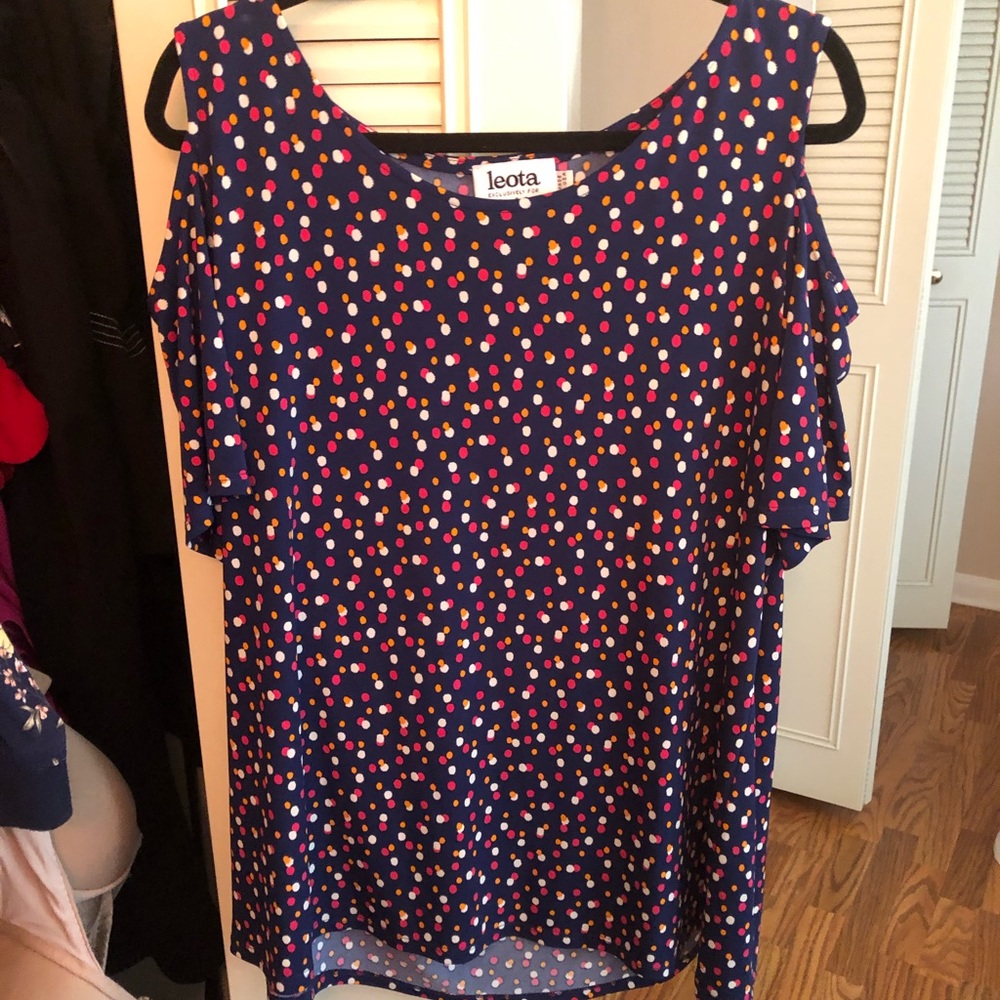 Cold shoulder top